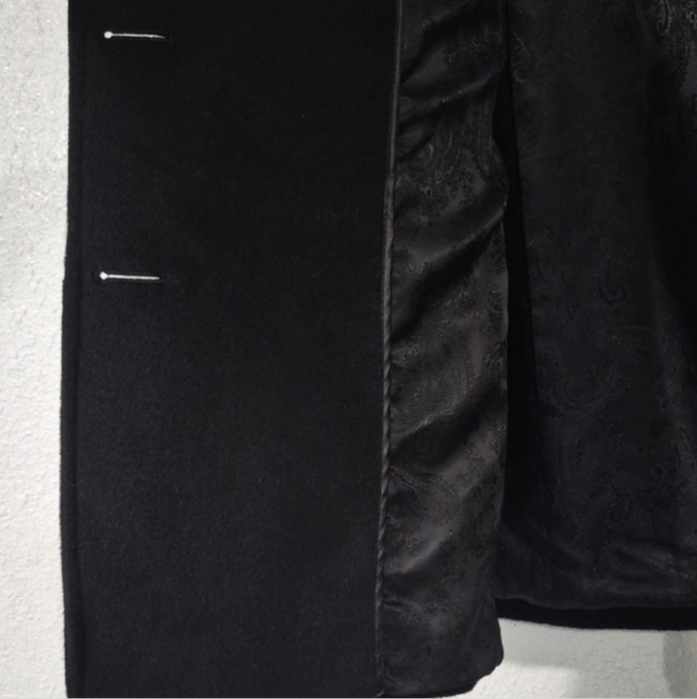 Cape Coat - Picture 5 of 9
